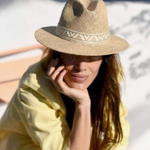 chapeau panama ruban doré pour femme