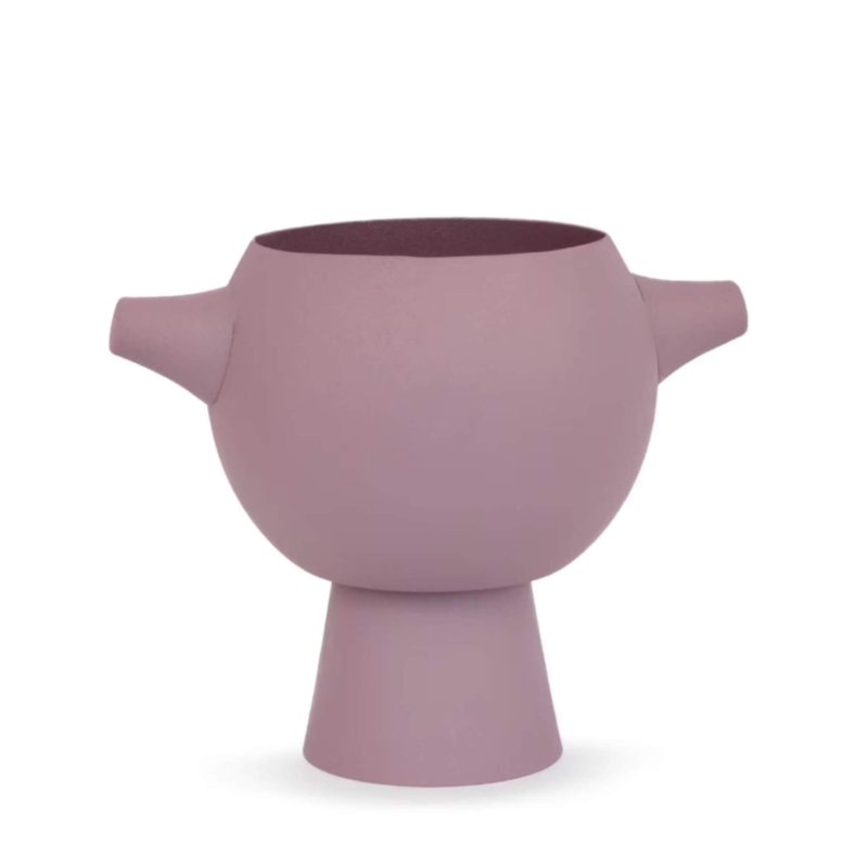 vase design en métal violet Circular marque Helio Ferretti